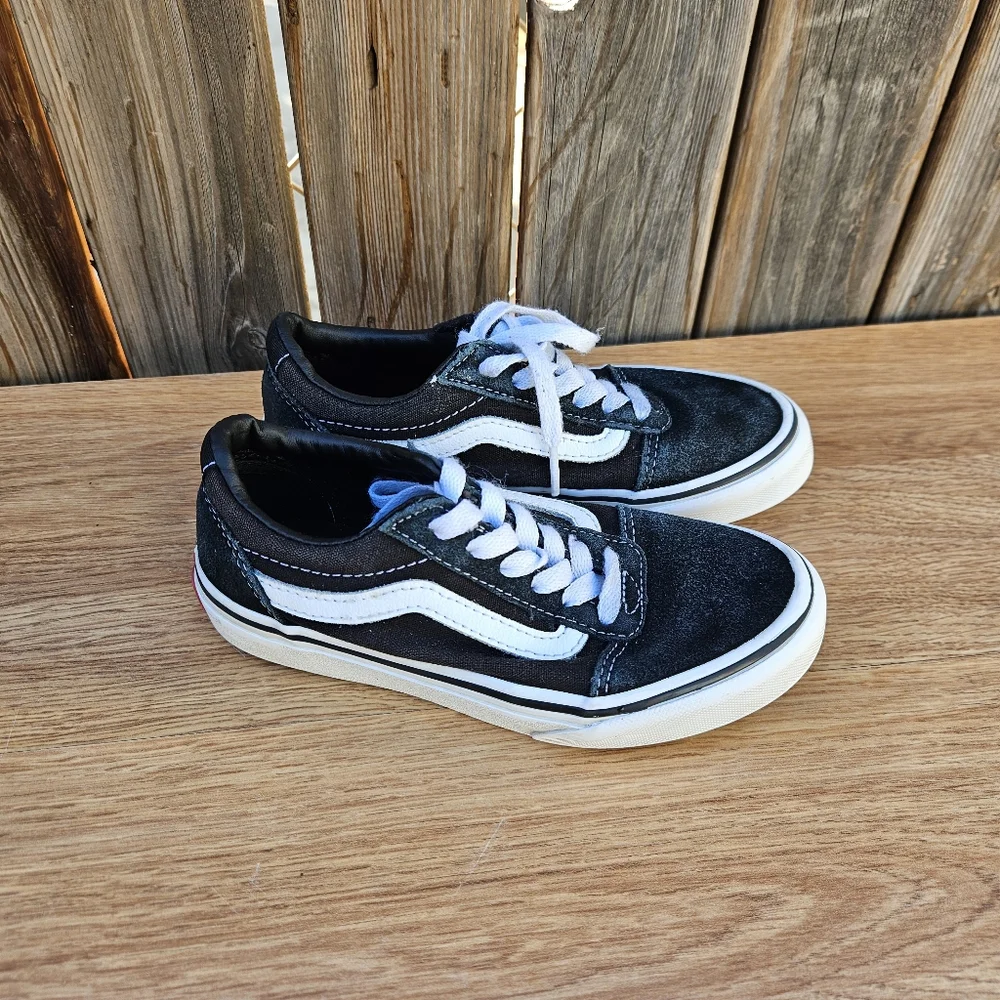 Vans Kids Black and White Sneakers 13 - Picture 6 of 16